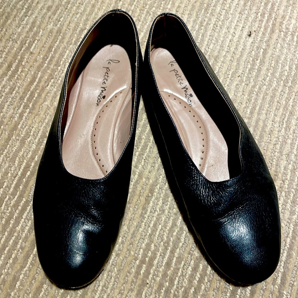 Le Petite Maison size 9.5